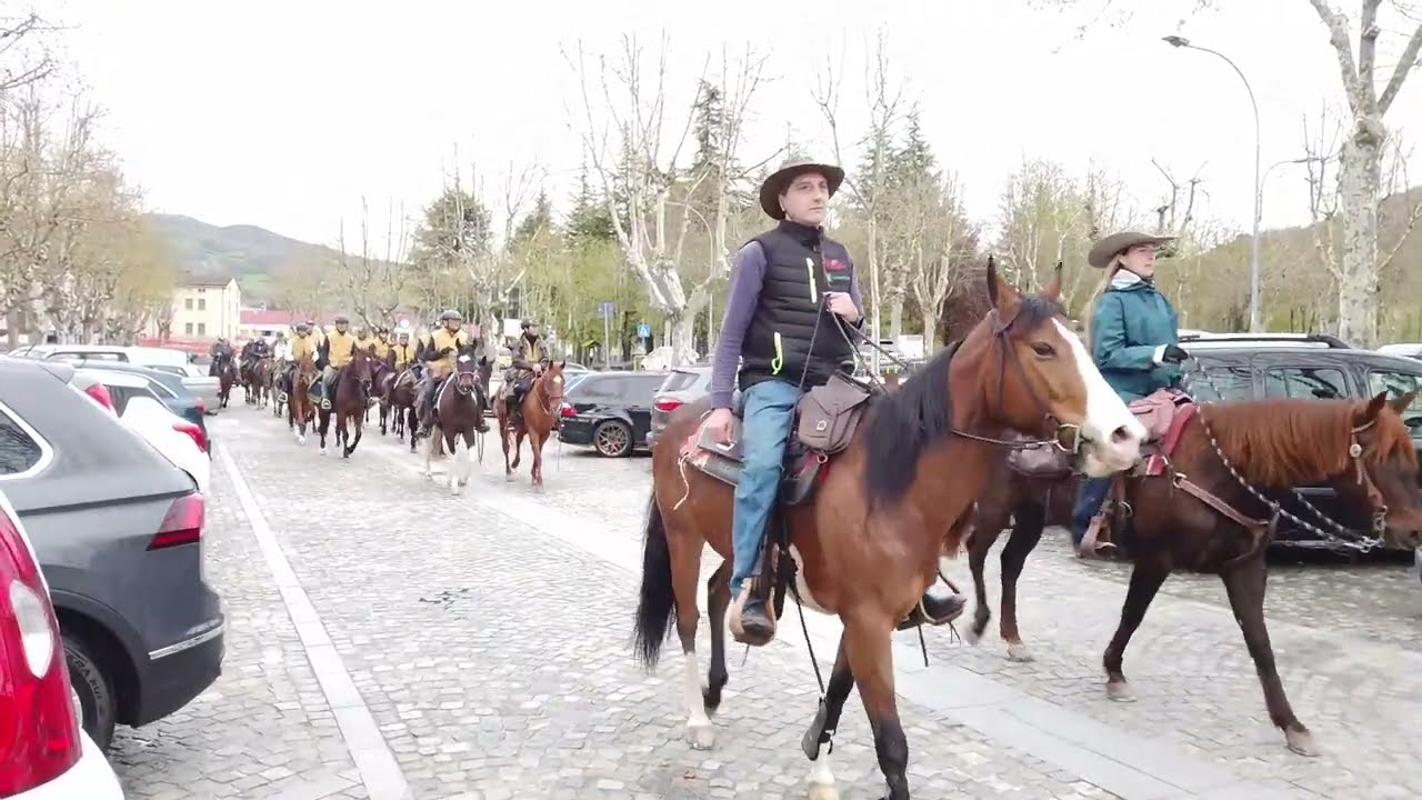 Varzi passaggio di cavalli e cavalieri in marcia verso Roma
