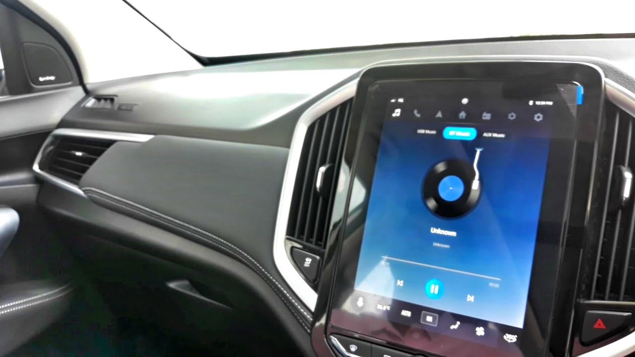 Ford Endeavor Vs MG Hector Music System Comparison
