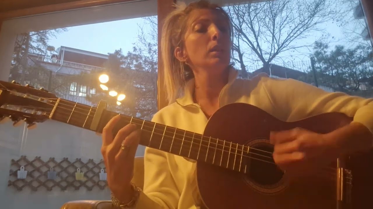 Kayahan - Sarı Saçlarından Sen Suçlusun (gitar cover)