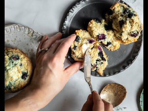 The Korean Vegan - The Best Vegan Blueberry Muffins EVER.