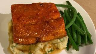 HOW TO MAKE HONEY GLAZED SALMON WITH MASHED POTATOES AND GREEN BEANS