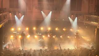 Watch Hooverphonic Pink Fluffy Dinosaurs video