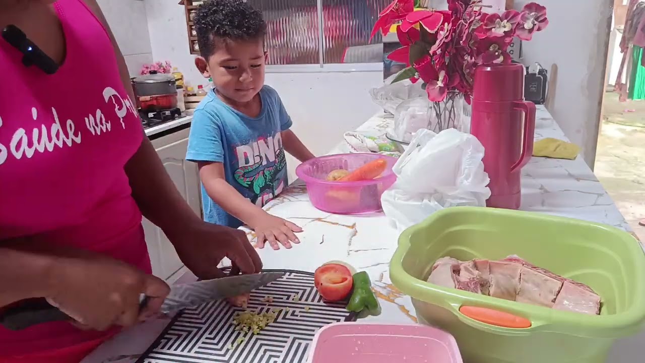 Dia maravilhoso com o Calebe que me ajudou muito nos afazeres ❤️❤️❤️❤️😊