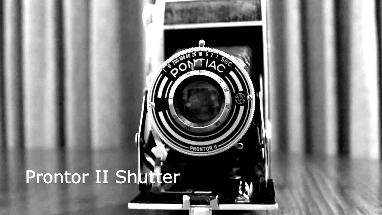 Vintage Cameras - Pontiac Bloc Métal 45 (1946) - YouTube