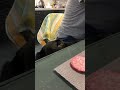 Челюсти - возвращение / Мега кусь колбасы лабрадором / Лабрадор тайм на кухне