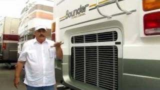 2005 Fleetwood Bounder 39' Class A Motorhome by richRVSO 1,679 views 12 years ago 14 minutes, 53 seconds