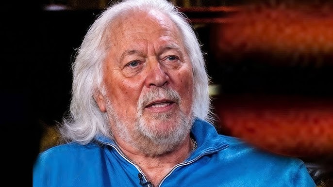 At 79, Barry Gibb Finally Admits the Truth About Robin Gibb's Final Days! - YouTube