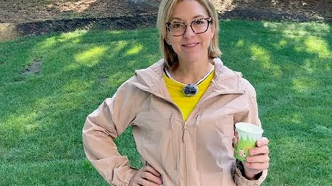 Stay Dry & Stylish: CAMEL CROWN Women's Lightweight Rain Jacket