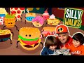 CON LA COMIDA SI SE JUEGA! 😂DANI y EVAN en SILLY WALKS 🍟🍔Juegos y aplicaciones para niños y niñas