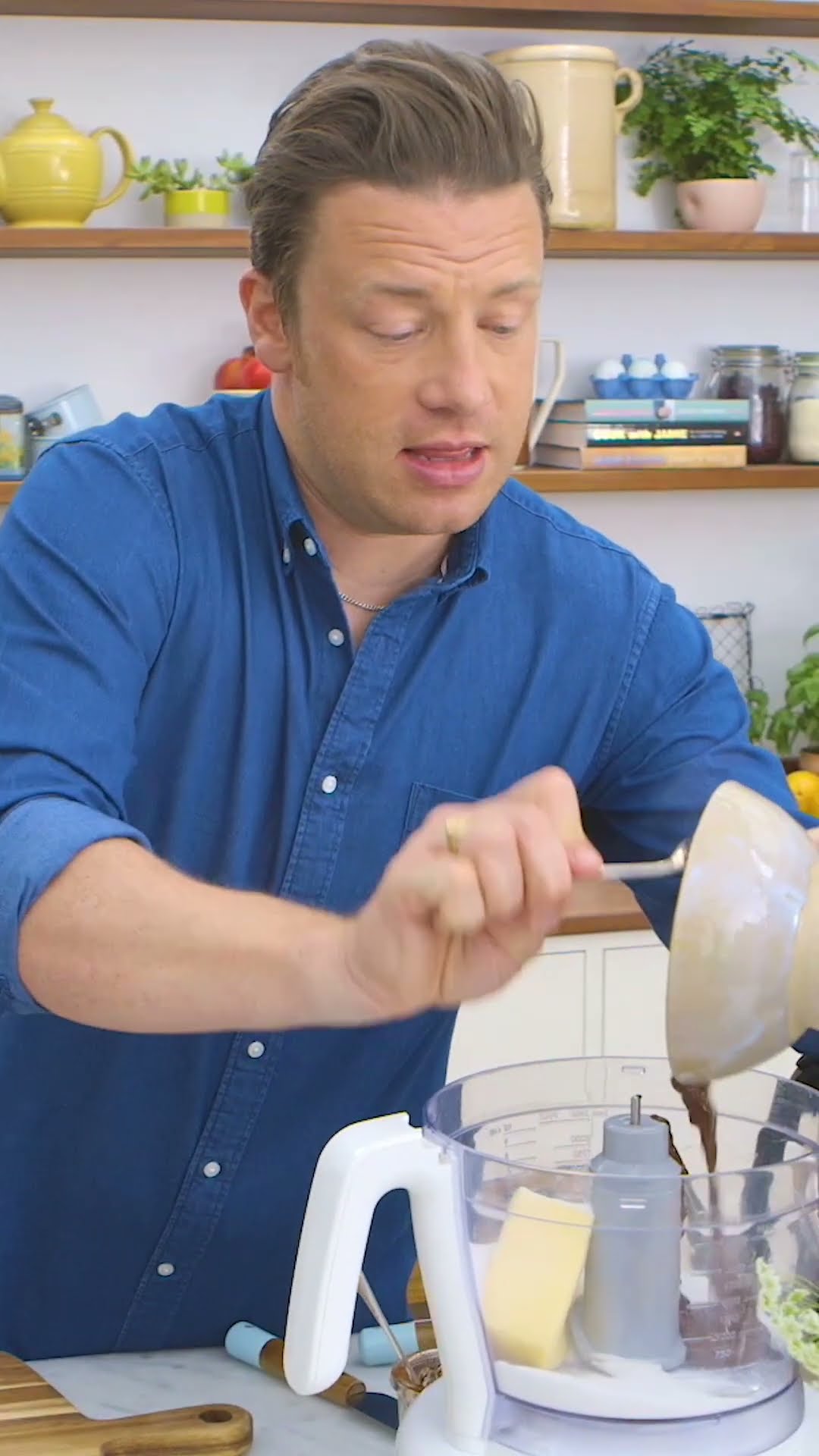 Leckerer und leichter Schokoladenkuchen | Jamie Oliver auf Deutsch ...