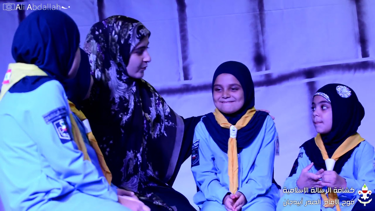 عمل مسرحي لفرقة الزهرات في مولد الإمام المهدي