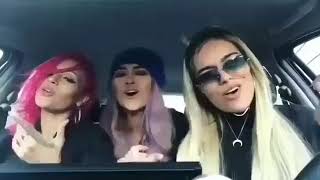 Que canción estan Cantando Karol G y su Amigas?