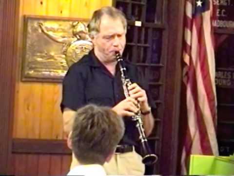 Clarinet: John Zemanek and Kevin Attra play Acker Bilk