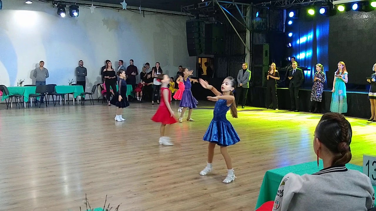 Бальные танцы Charivnist dance cup Киев 2020 Ювеналы Н Финал Вальс Квикстеп - YouTube