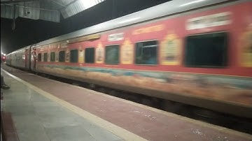 22811/Bhubaneswar - New Delhi Rajdhani Express (via Adra) Arriving Adra Junction