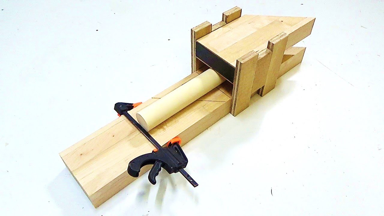 【DIY】丸棒のカットもできる鋸ガイドの作り方 || 木工 || Sawguide