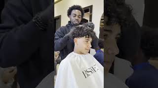 Download Lagu Ronaldo asked for hair    The barber sweated! #shortsvideo MP3