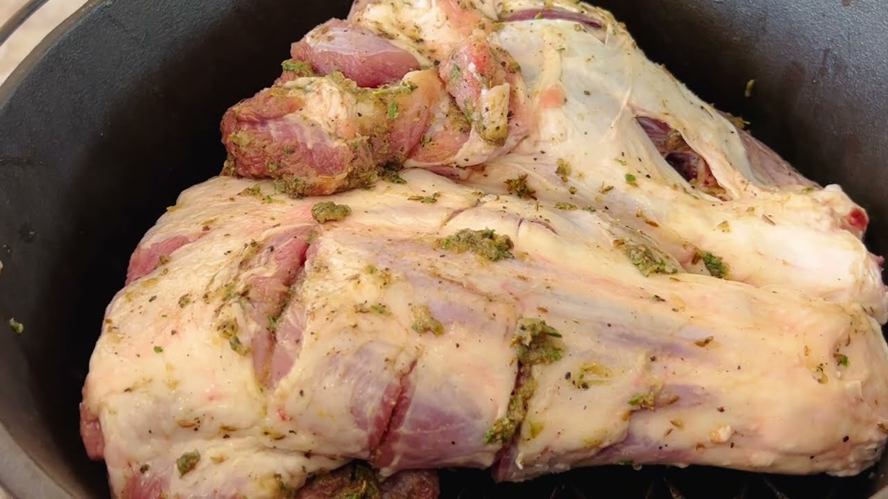 Chamorro de Puerco Adobado - El Arriero De Ramones