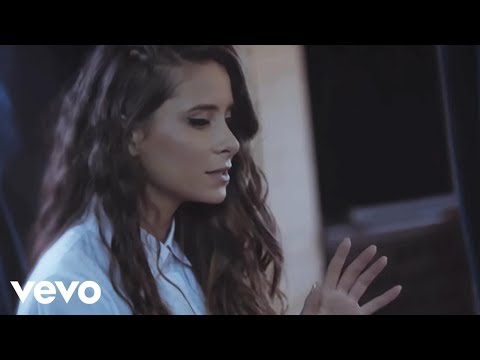 Camila Gallardo - Más De La Mitad