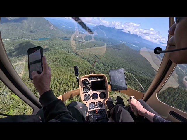 Helicopter tour of Seattle area — Cheto (video thumbnail)