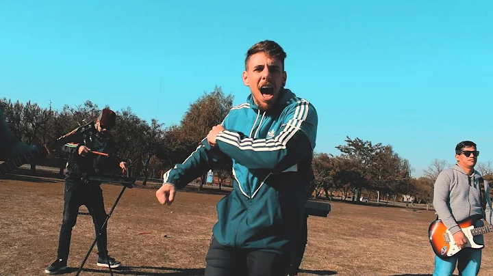 Aaron Roman - Es un Reggae o es un Rap  (Video Ofi...