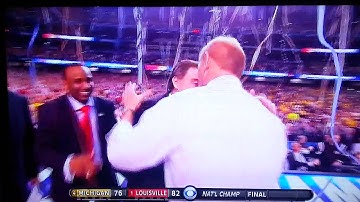 Rick Pitino gets scared of confetti being shot
