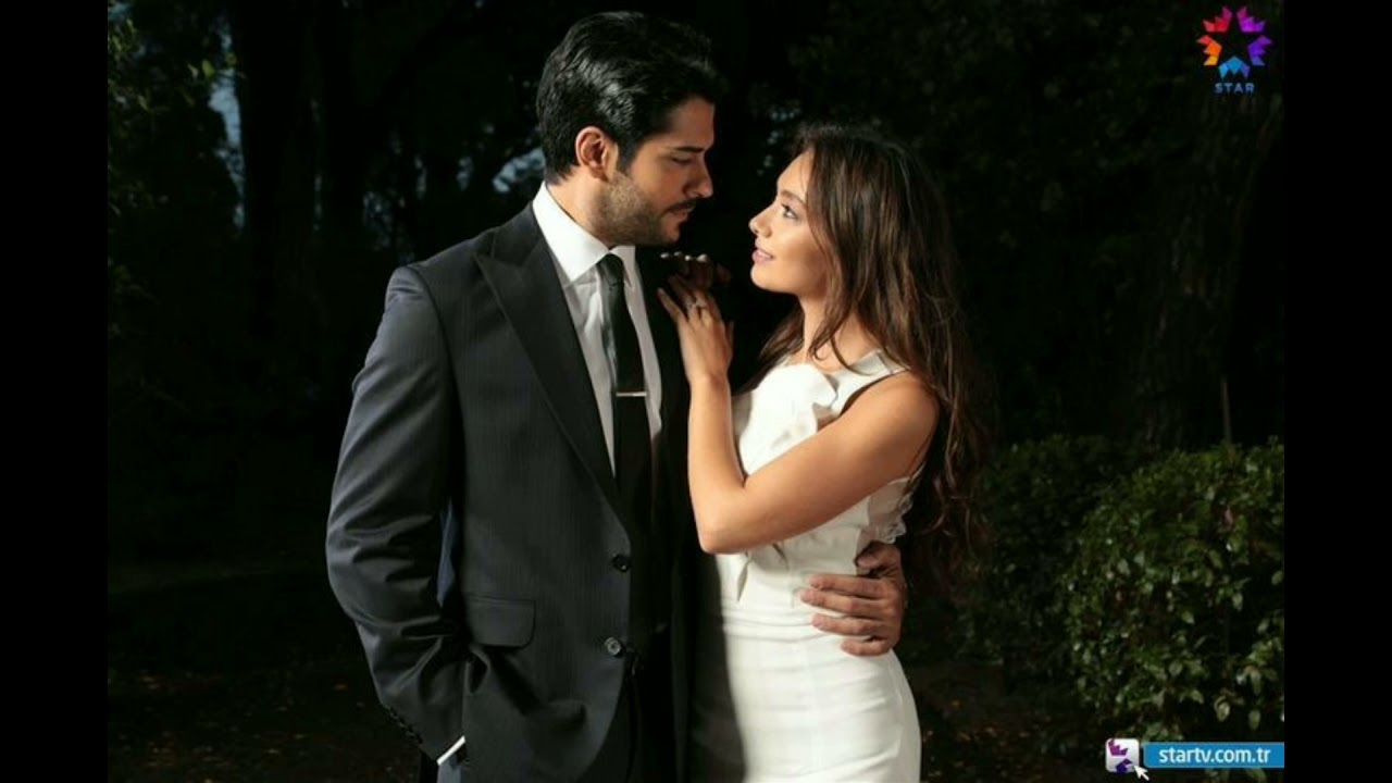 Burak özçivit y Neslihan. El amor se les sale por los ojos.