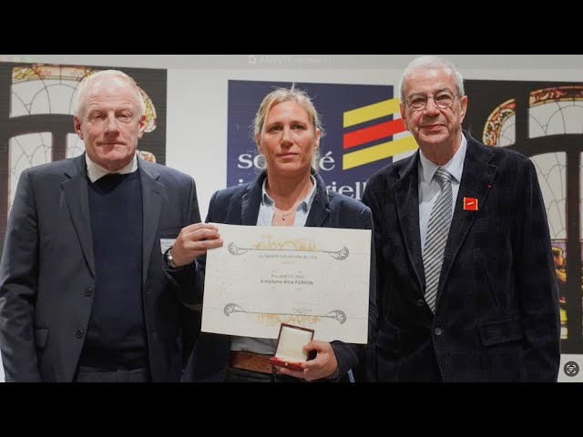 Remise Prix Ameste à Aline PIERRON