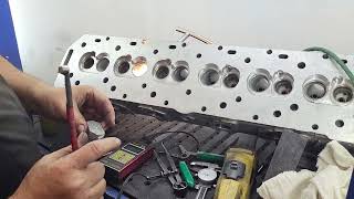 How to calibrate a ultrasonic thickness tester at David Vizard's shop