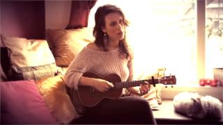 Video thumbnail of "Celia Palli - I'll Be Fine (Acoustic)"