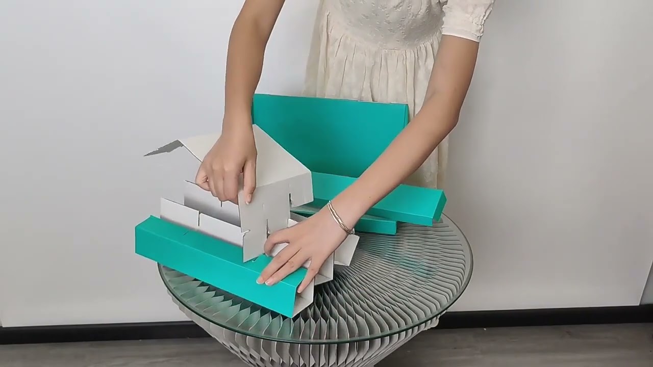 “Blue Fashion Design Cardboard Display Box  Unique and Creative Ways to Display Your Products”