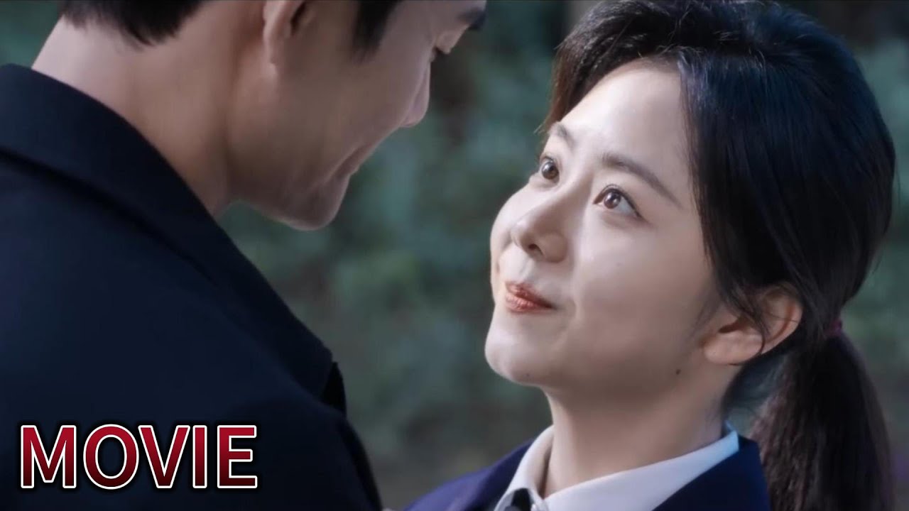 Парень умолял её съехаться, и вскоре курьер привёз весь багаж.