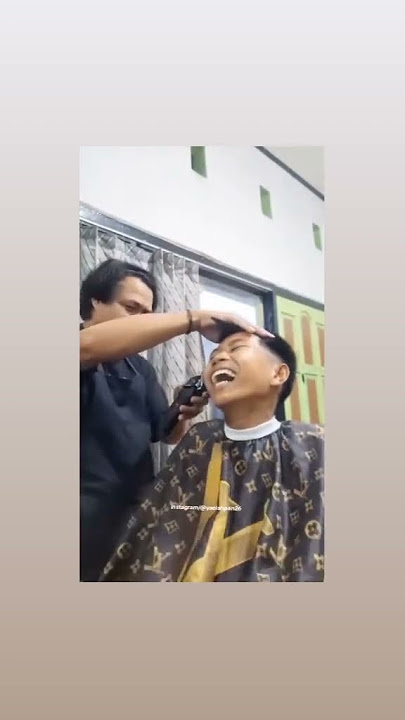 TUKANG CUKUR LUCU, NYANYI BIKIN YANG NYUKUR KETAWA