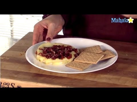 Thanksgiving Recipes: Brie Cheese with Apricot Topping