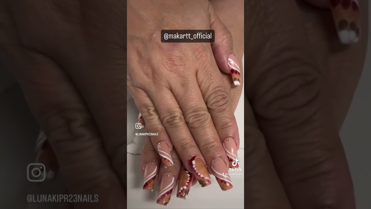 Long coffin nails using @makartt_official pump ups gel tips 