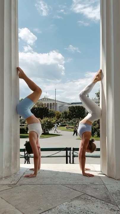 Shiva Yoga X Vienna Austria 🇦🇹 #partneryoga #handstandflow #austriatravel #viennacity #shivayoga