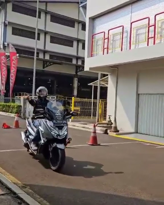 Momen keseruan Honda Forza Club Indonesia saat mengikuti pelatihan safety riding 14 Oktober 2023.😎