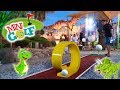 MINI-GOLF CHALLENGE !!! - Mère VS Fils - Parcours thématique chez les Dinosaures