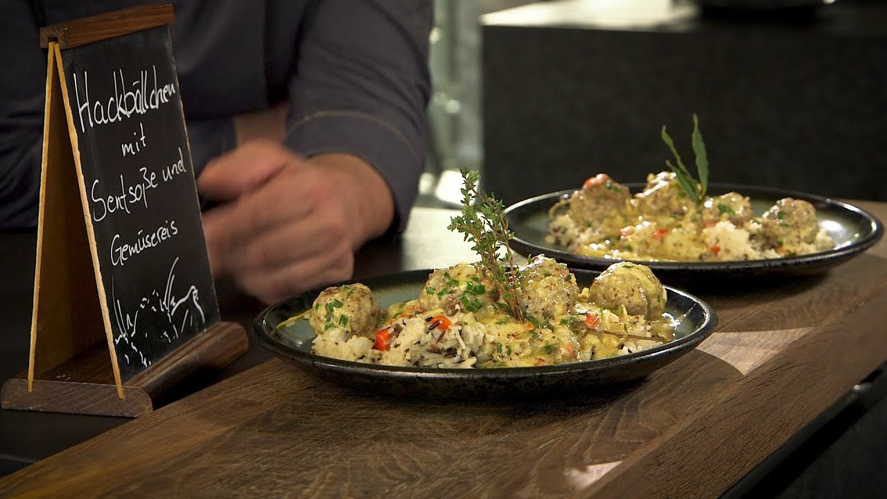 Hackbällchen mit Senfsauce und Gemüsereis - Ein Gericht, dreifach inspiriert, einzigartig | DSG