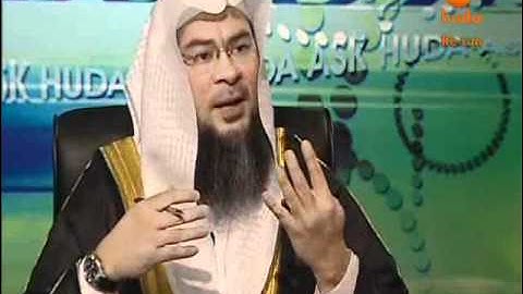 Reading an extra surah after the third and fourth rakah - Assim al hakeem
