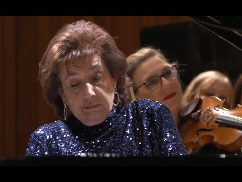 Mozart Piano Concerto No.23 // Imogen Cooper with Royal Northern Sinfonia