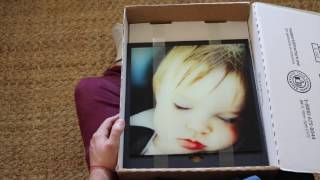 A Hush-Hush Fathers Day
This video shows you how-to upload, edit and order your photographs through Fractureme.com. For more information, visit HomeJelly: http://www.homejelly.com/finally-reason-print-photos-again/ A Hush-Hush Fathers Day