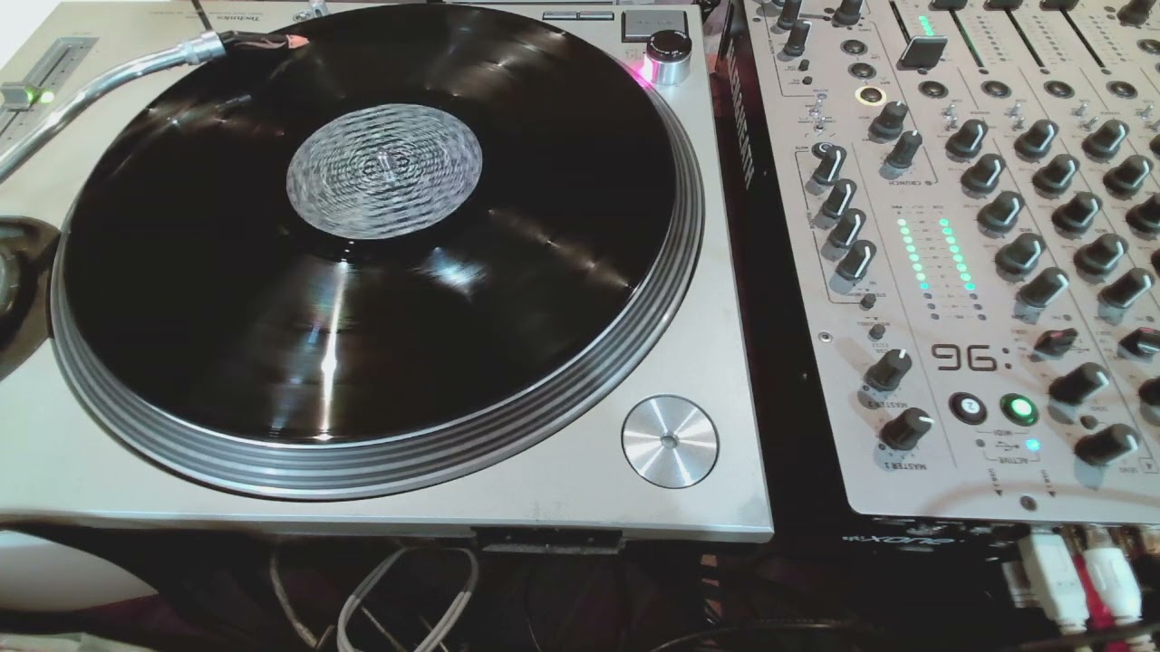 Ian Pooley - Compurhythm (Dixon's 4/4 Treatment)