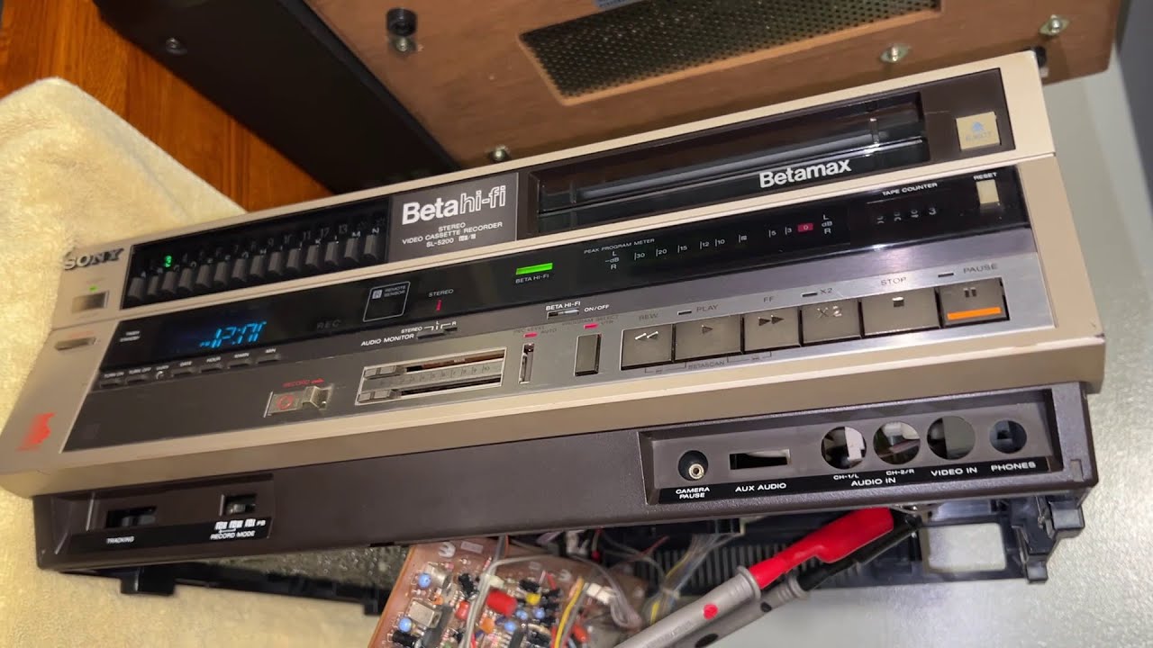 Repair Time! 1983 Sony Betamax Model SL-5200 Reel Motor Failure - YouTube