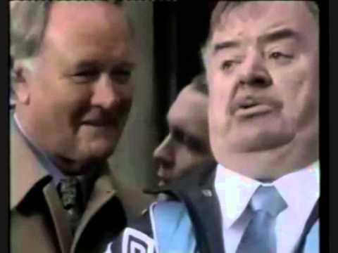 Classic Ads: Royal Insurance with Paul Shane and Big Ron Atkinson