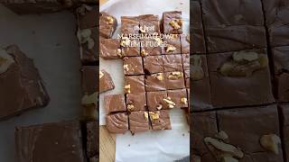 The Best Marshmallow Creme Fudge | Meaningfuleats