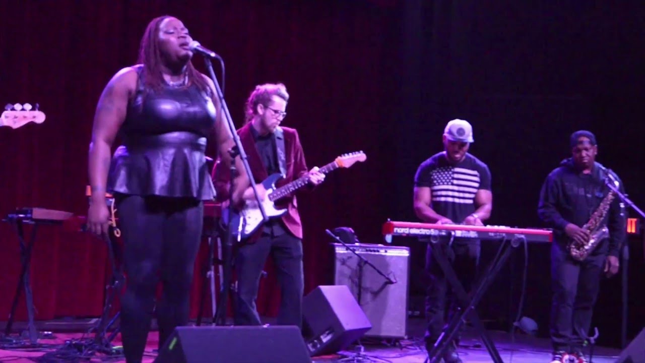 Getten' to Know You The Queen's Guard YouTube