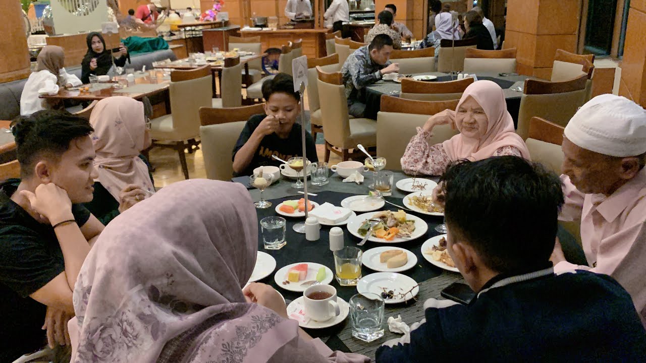 FAREL PRAYOGA BERBUKA PUASA DI HOTEL MILLENNIUM