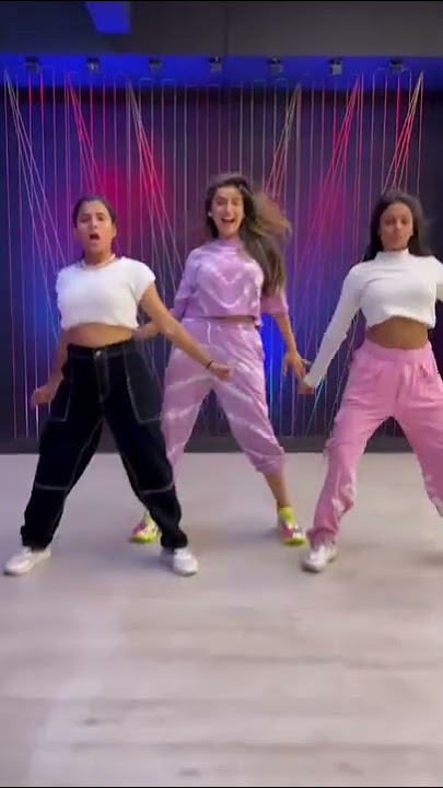 Crazy Kiya Re ( Dance Cover ) Akshara Singh #shorts