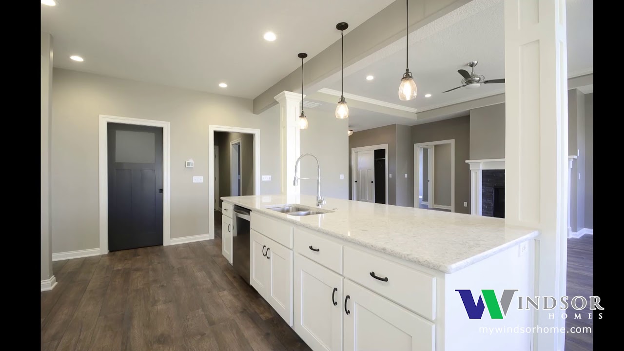 Walkerton Floor Plan with a bonus room | Windsor Homes